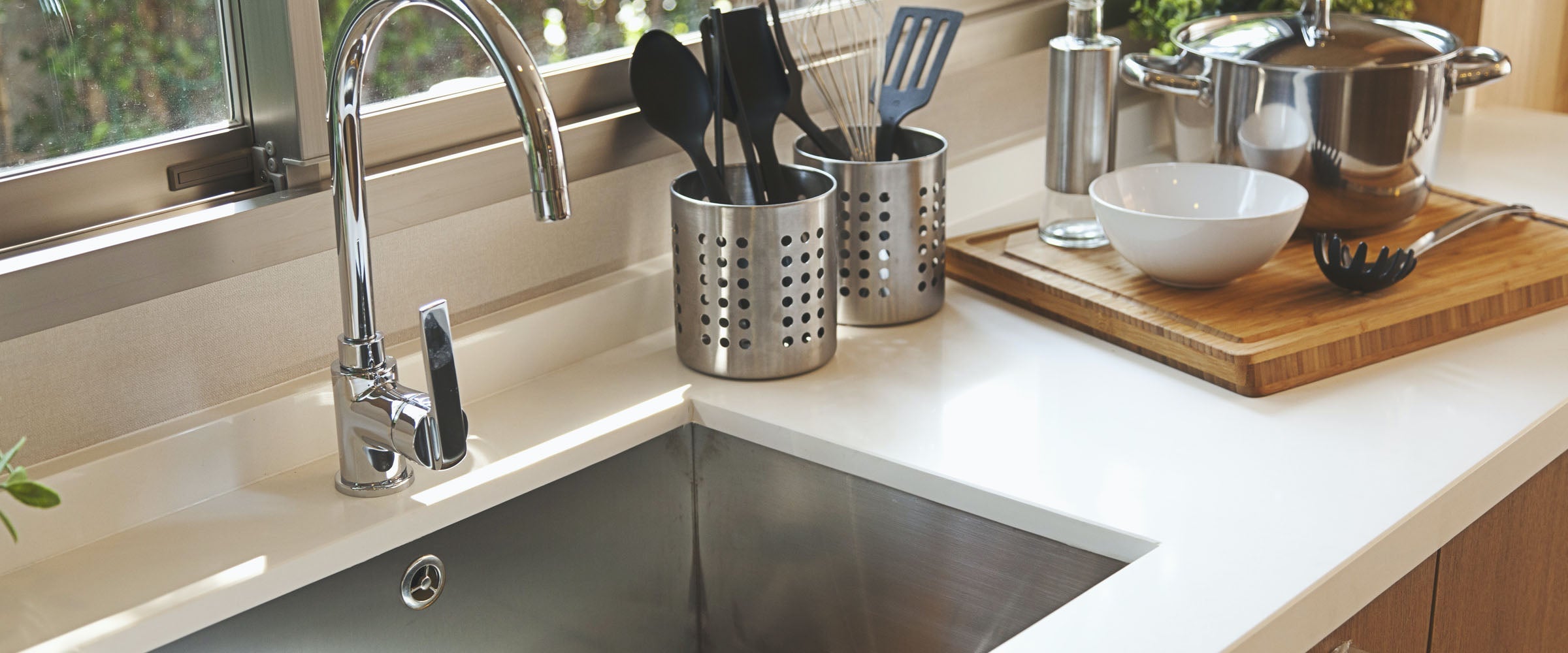 How to Clean Kitchen Sinks with BKF