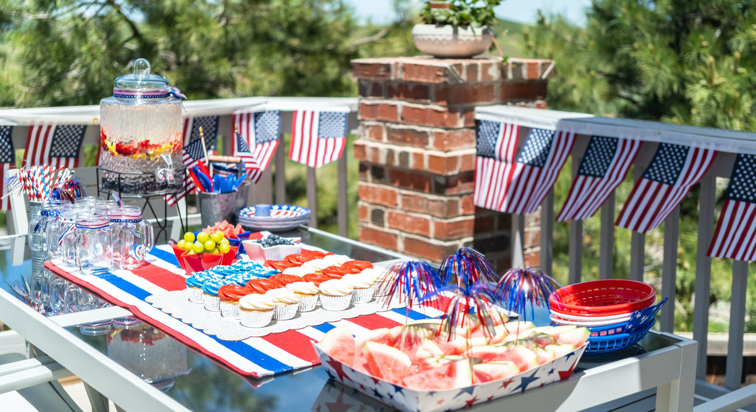 It's Party Time: Patio Cleaning for July 4th