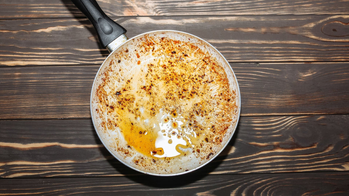 New York Garbage Heap Hides Hidden Treasure: A Burnt Pan’s Redemption Story