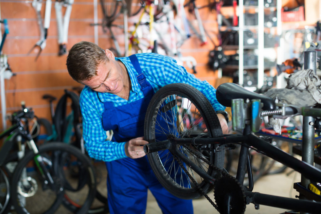 how to clean a bike - bike rack - image 1