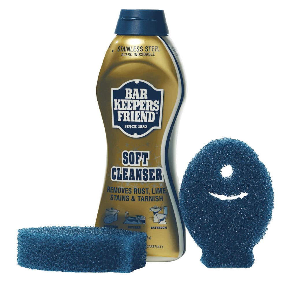What Cleaning Tools Should be Used with Bar Keepers Friend? Bar